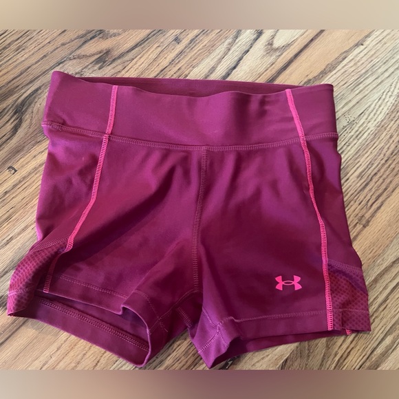 Under Armour shorts ladies small - Picture 1 of 3